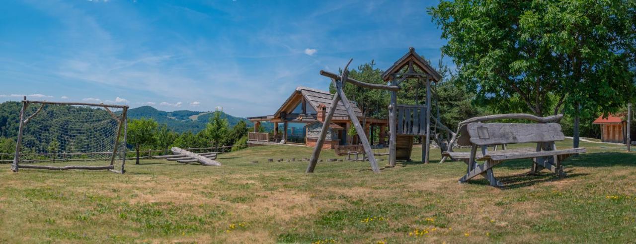 Holiday Home Ernest Zelezni With Hot Tub Ivancna Gorica 外观 照片