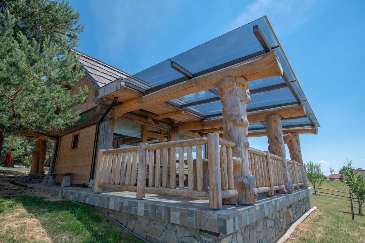 Holiday Home Ernest Zelezni With Hot Tub Ivancna Gorica 外观 照片