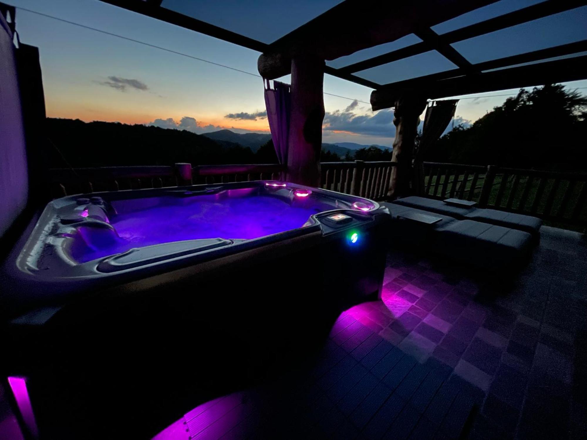 Holiday Home Ernest Zelezni With Hot Tub Ivancna Gorica 外观 照片