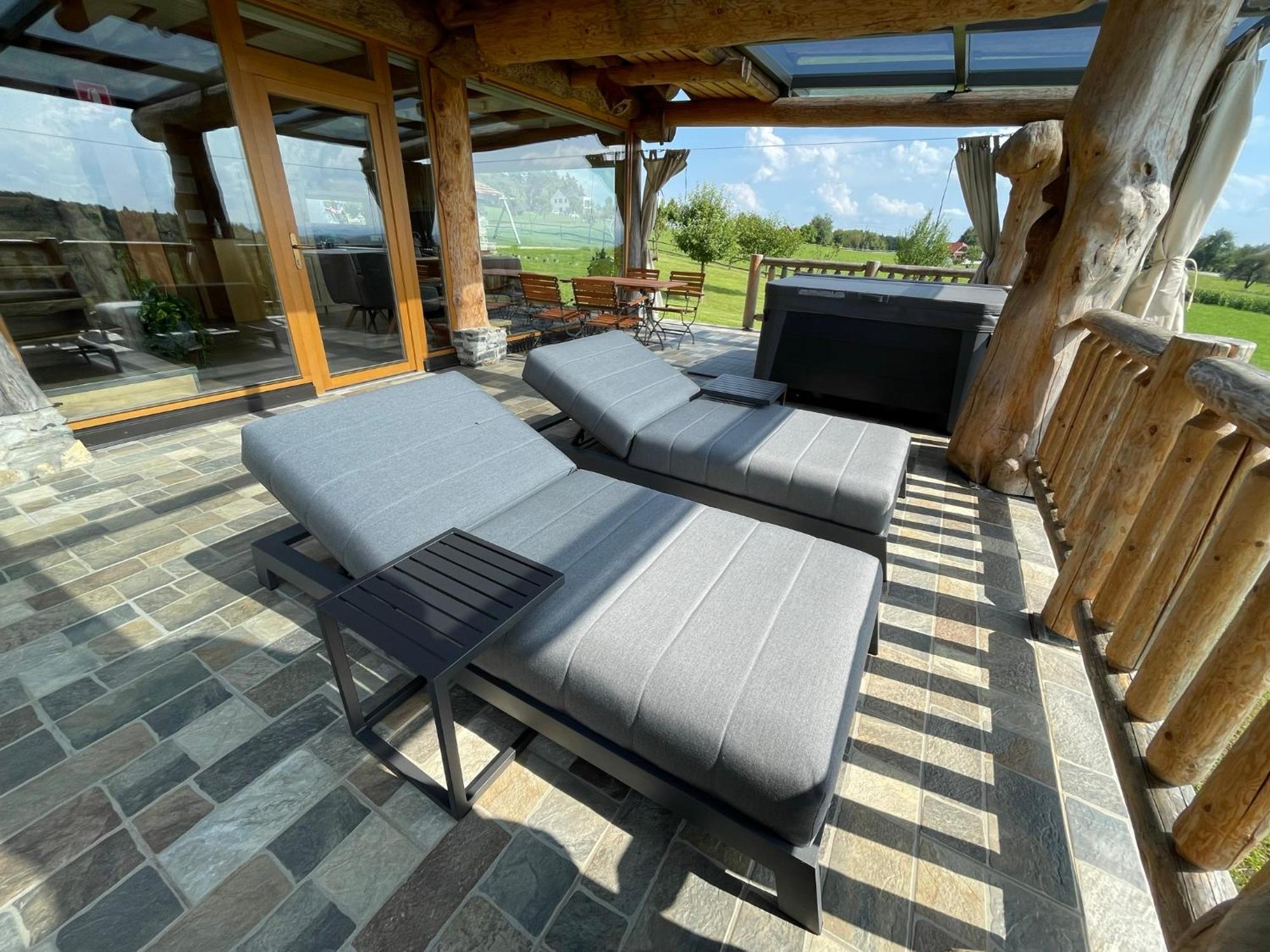 Holiday Home Ernest Zelezni With Hot Tub Ivancna Gorica 外观 照片